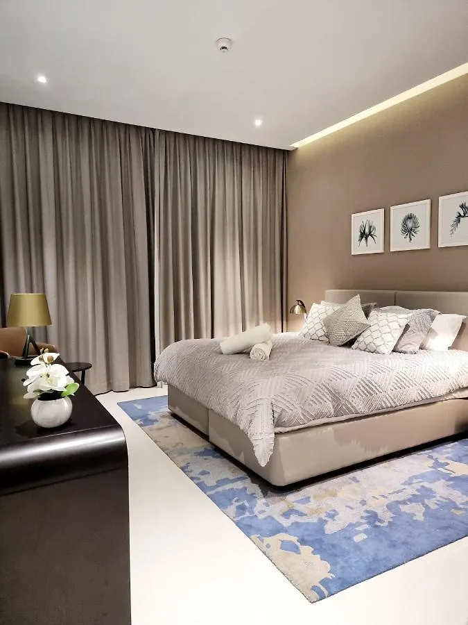 Stunning Apartment Downtown Dubai A28